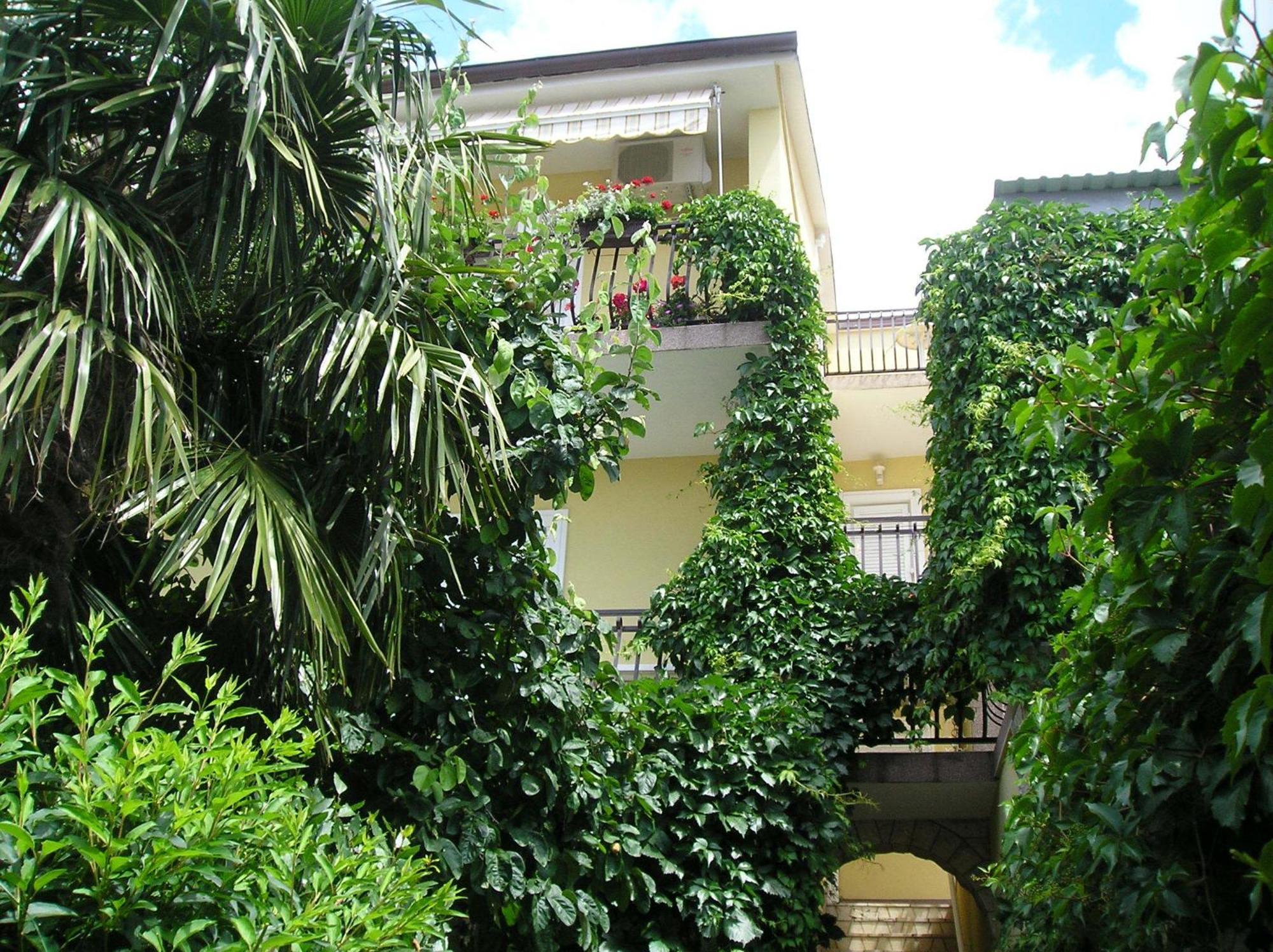 Family Apartments Ankica Crikvenica Luaran gambar